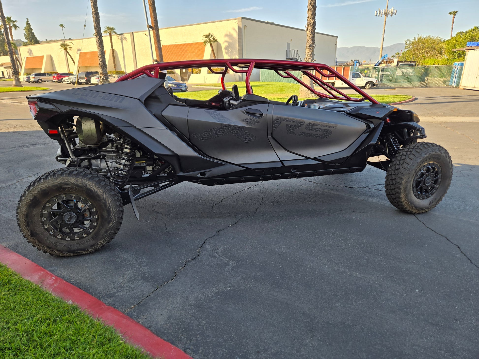 2025 Can Am Maverick R Max Cage