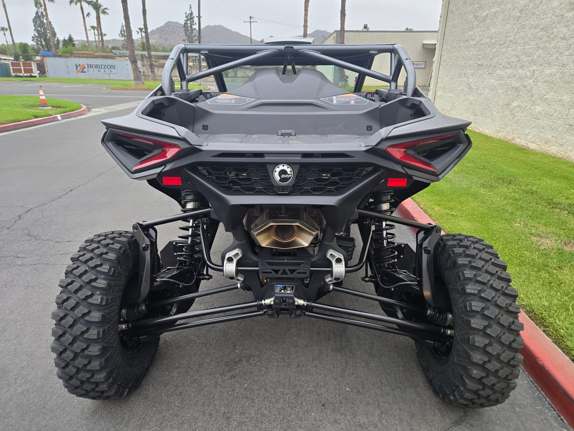 Can Am Maverick R Cage