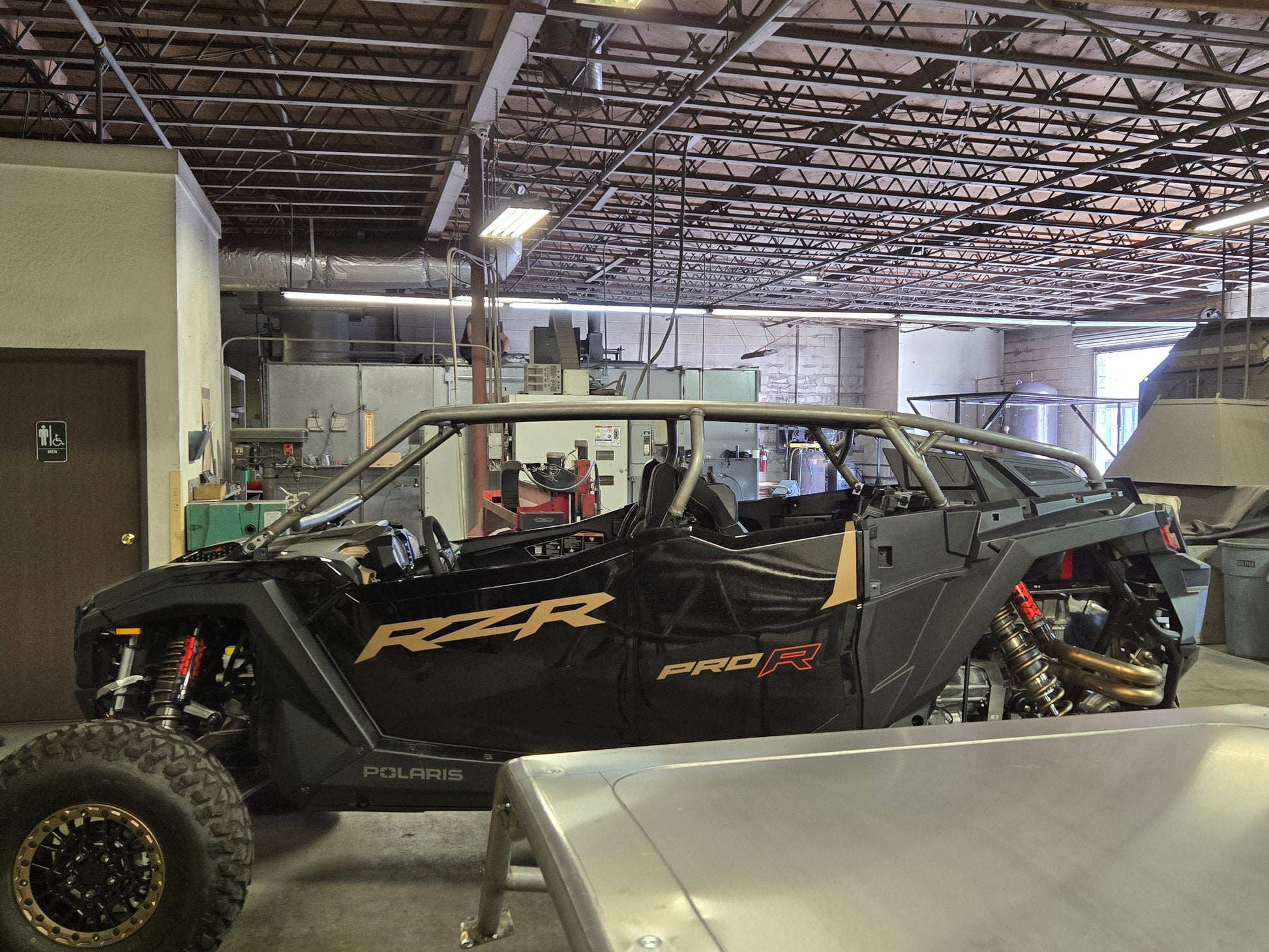 2025 Polaris RZR Pro R 4dr Fastback Roll Cage