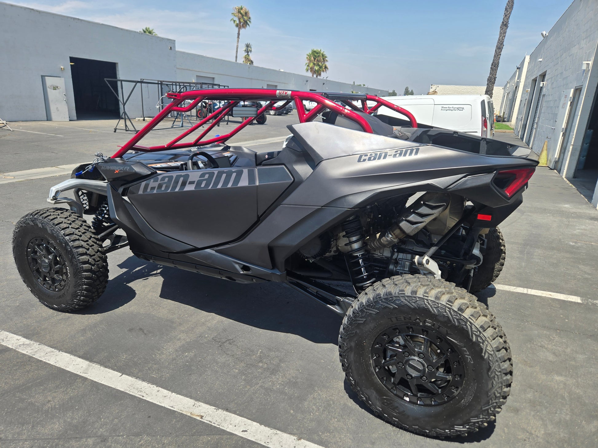 Can Am Maverick R Cage