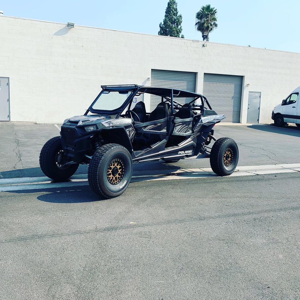 Cage Options: Front Window to lower tube